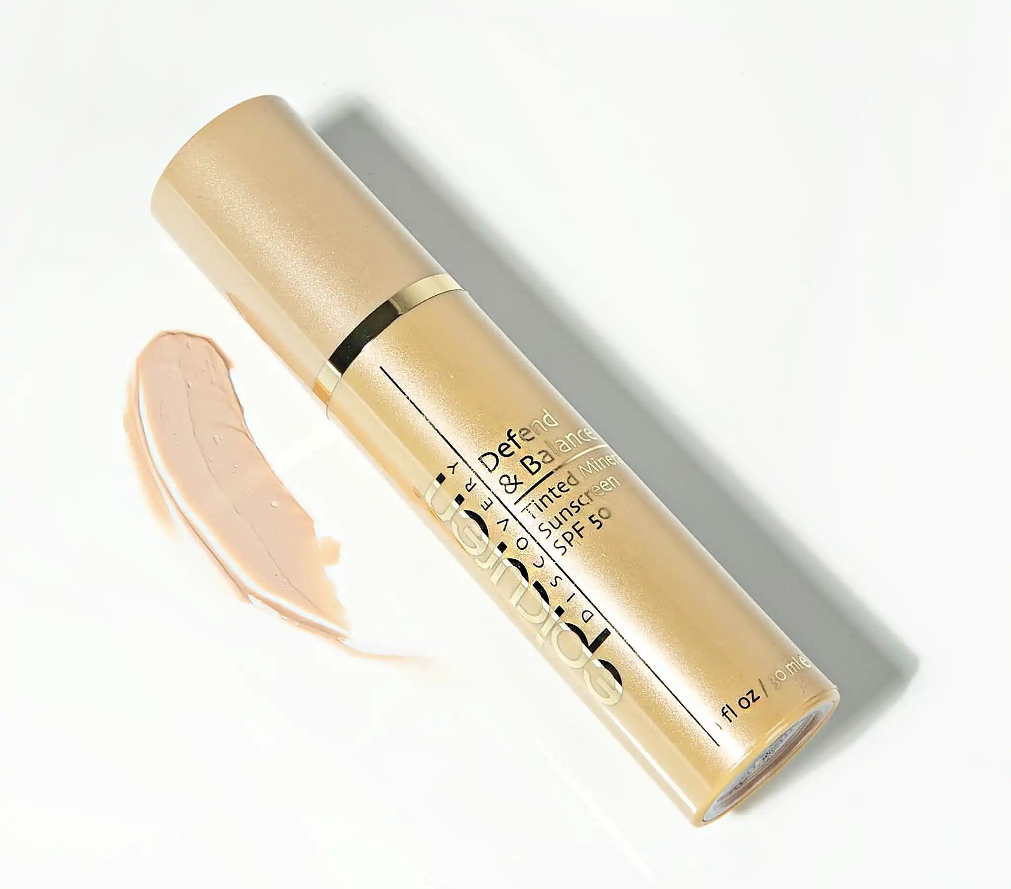 defend-balance-tinted-mineral-sunscreen-spf-50-swatch.webp