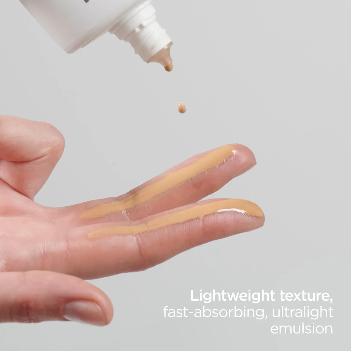 ISDIN Eryfotona Ageless Tinted Lightweight Emulsion Sunscreen SPF 50